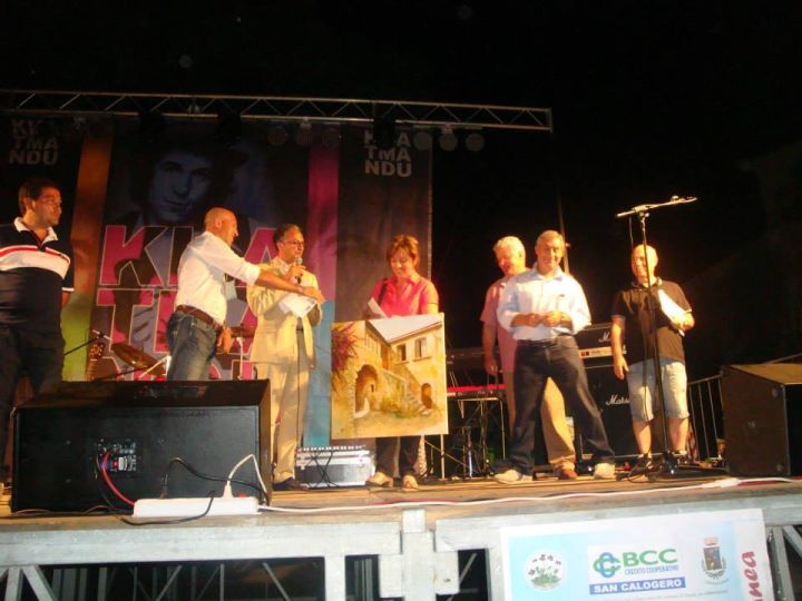 Foto da una mostra di Celestina Fortuna