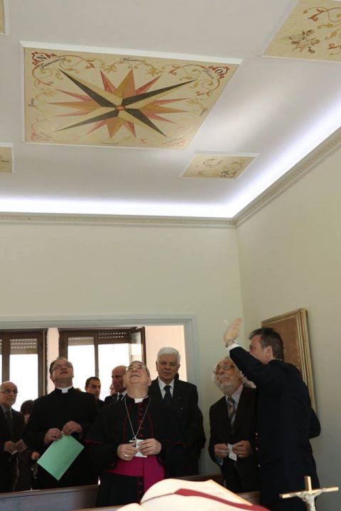 Foto da una mostra di Celestina Fortuna