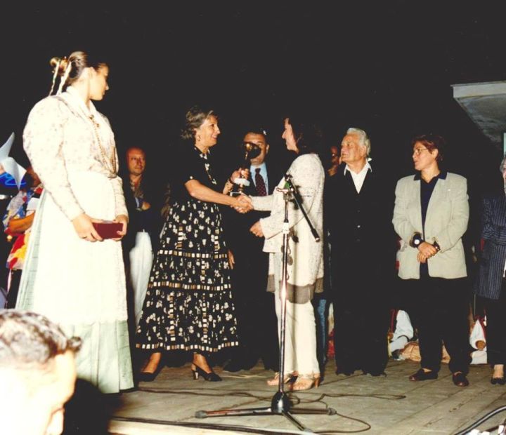 Foto da una mostra di Celestina Fortuna